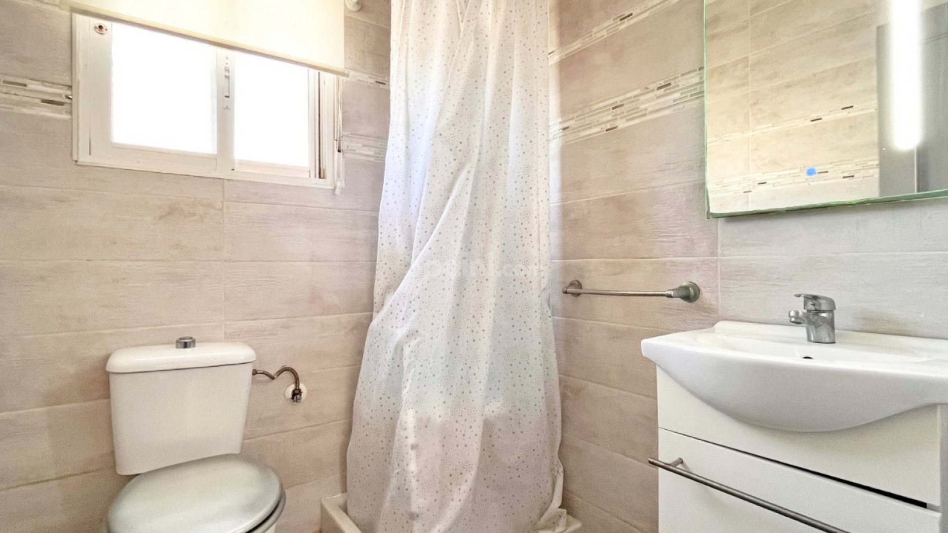 Resale - Villa -
Orihuela Costa - La Zenia