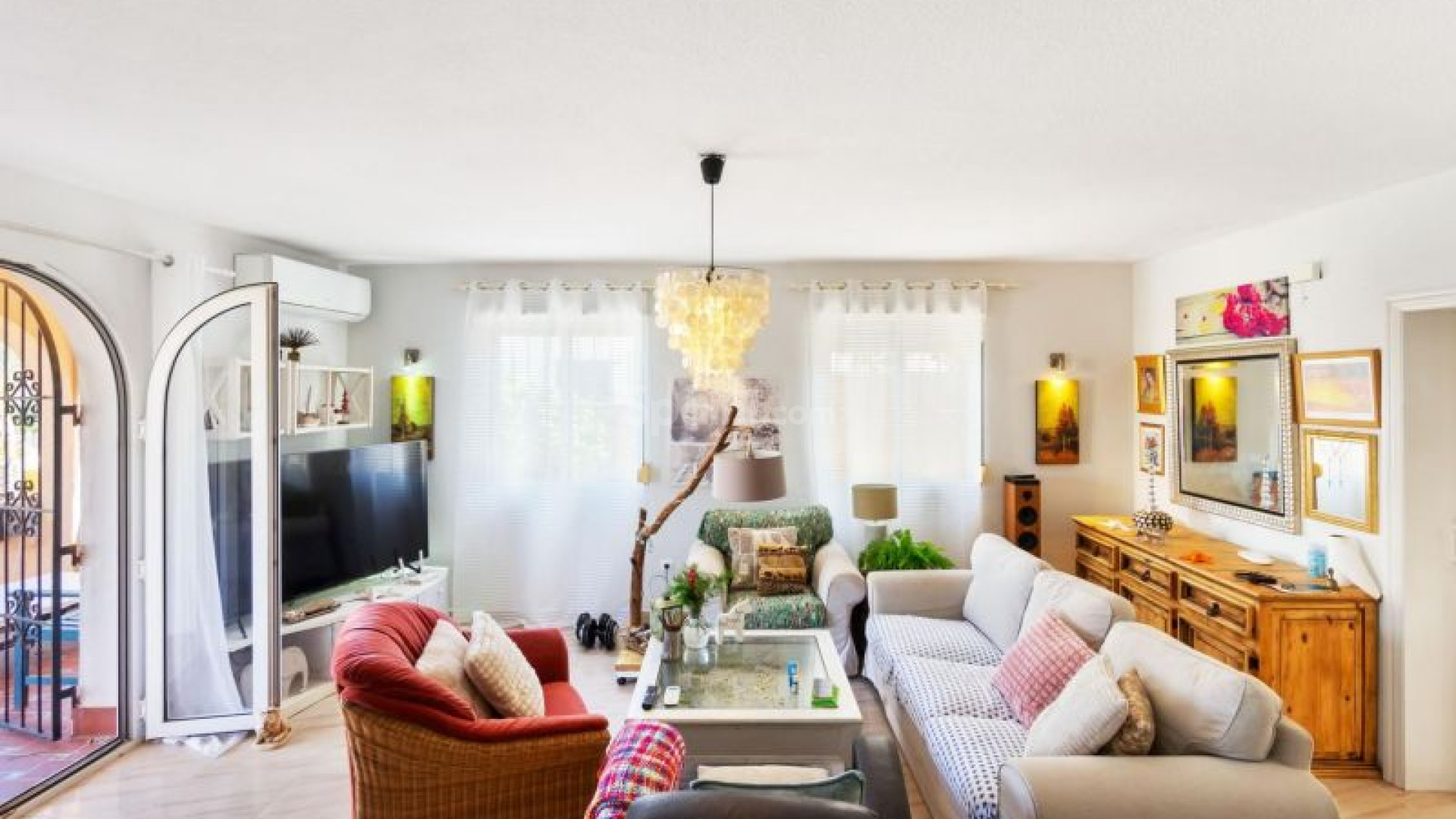 Resale - Villa -
Orihuela Costa - La Zenia