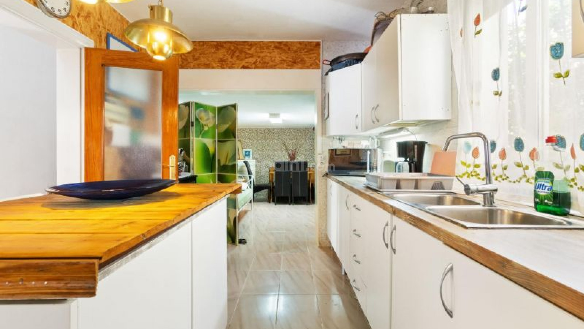 Resale - Villa -
Orihuela Costa - La Zenia