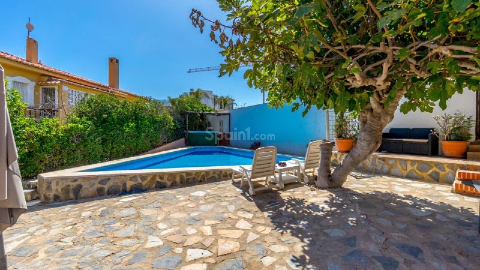Resale - Villa -
Orihuela Costa - La Zenia