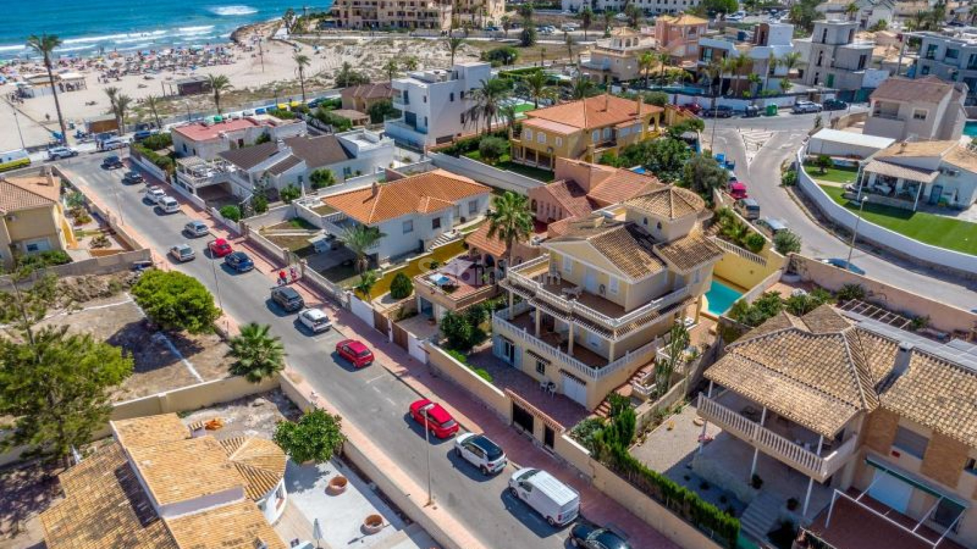 Resale - Villa -
Orihuela Costa - La Zenia