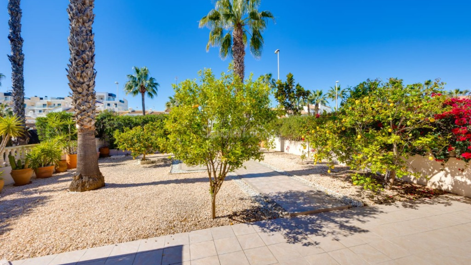 Resale - Villa -
Orihuela Costa - La Zenia