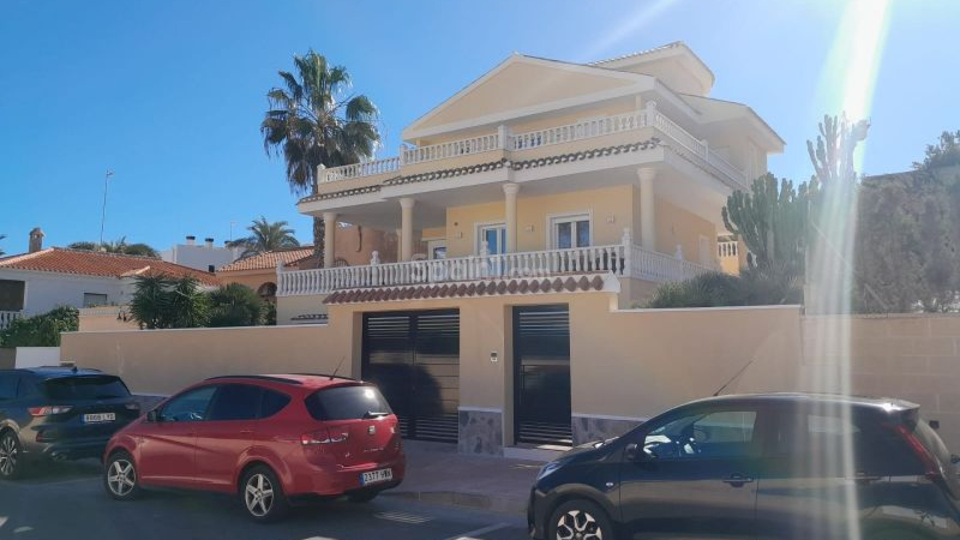 Resale - Villa -
Orihuela Costa - La Zenia