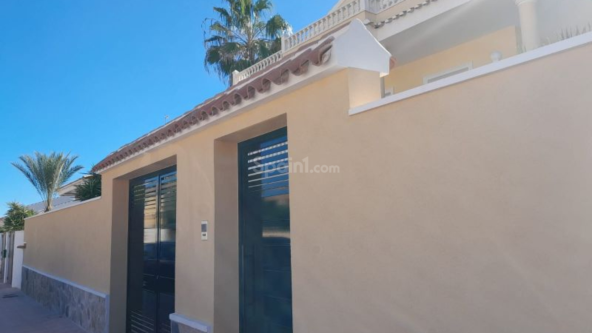 Resale - Villa -
Orihuela Costa - La Zenia