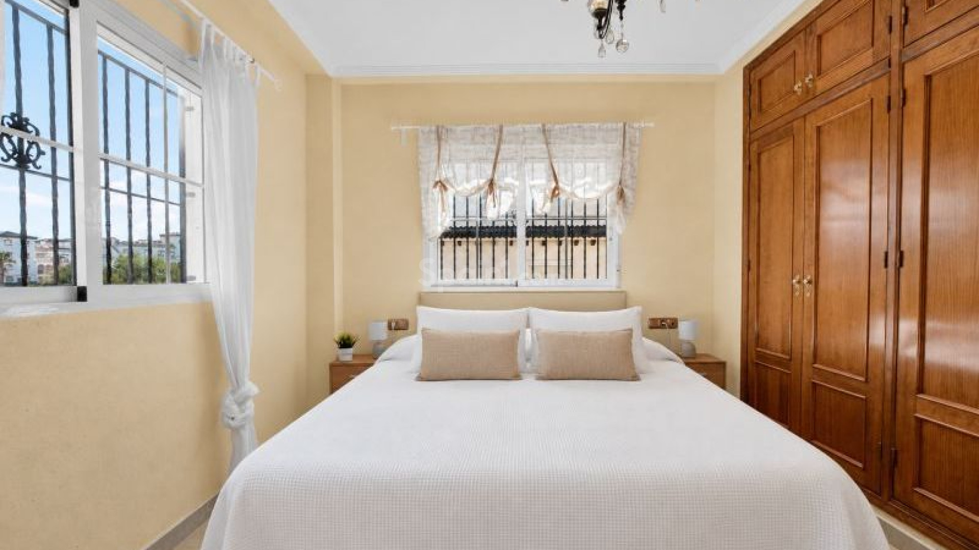 Resale - Villa -
Orihuela Costa - La Zenia