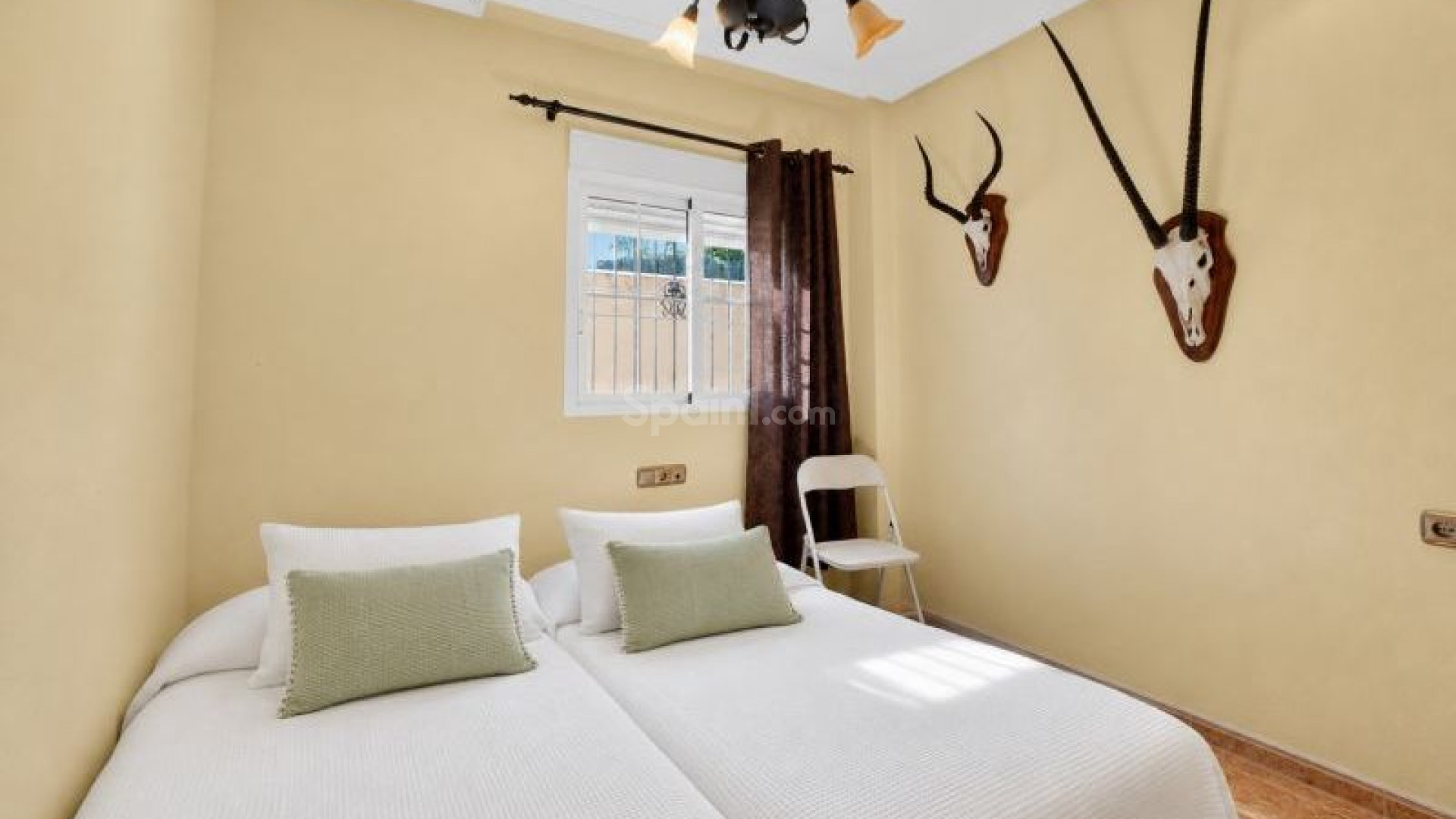 Resale - Villa -
Orihuela Costa - La Zenia