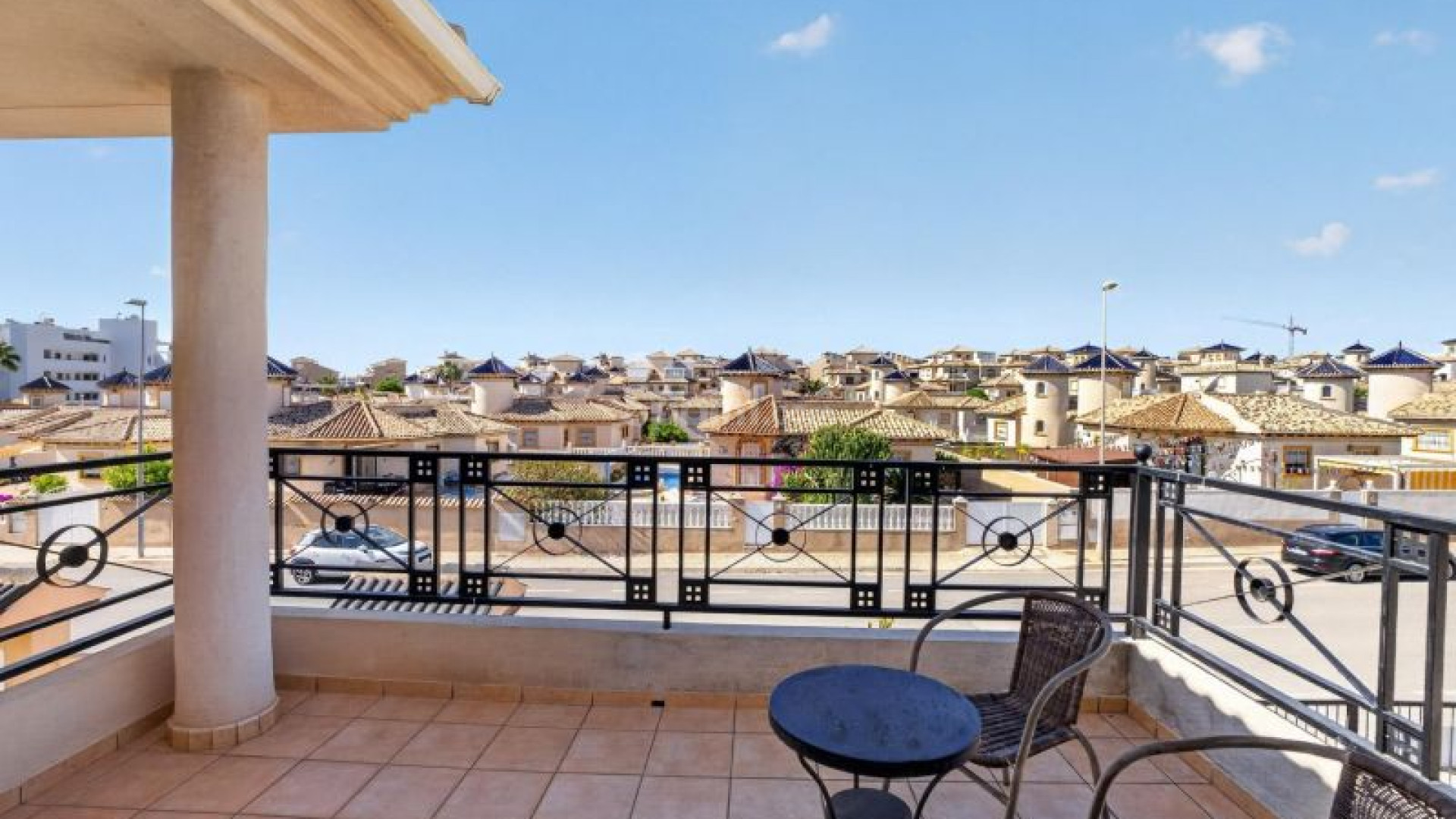 Resale - Villa -
Orihuela Costa - La Zenia