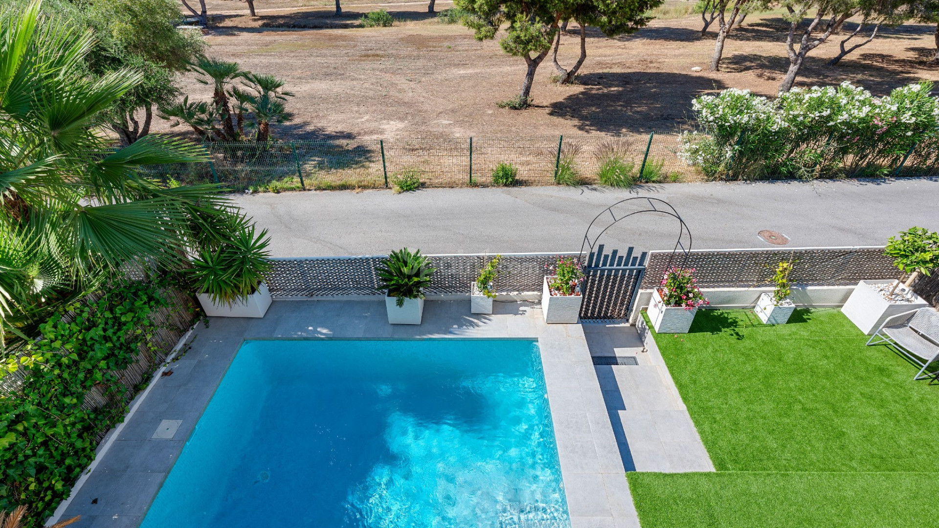 Resale - Villa -
Orihuela Costa - La Zenia