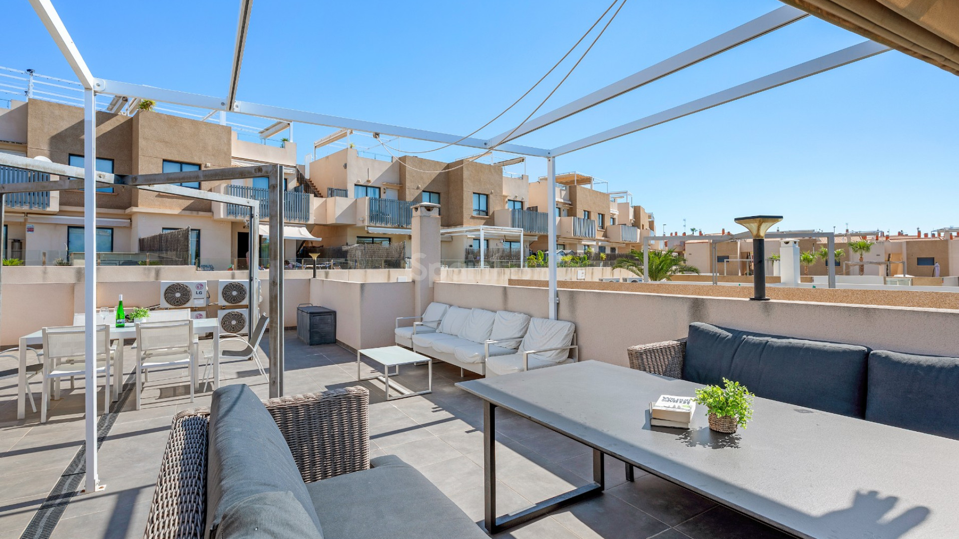 Resale - Villa -
Orihuela Costa - La Zenia