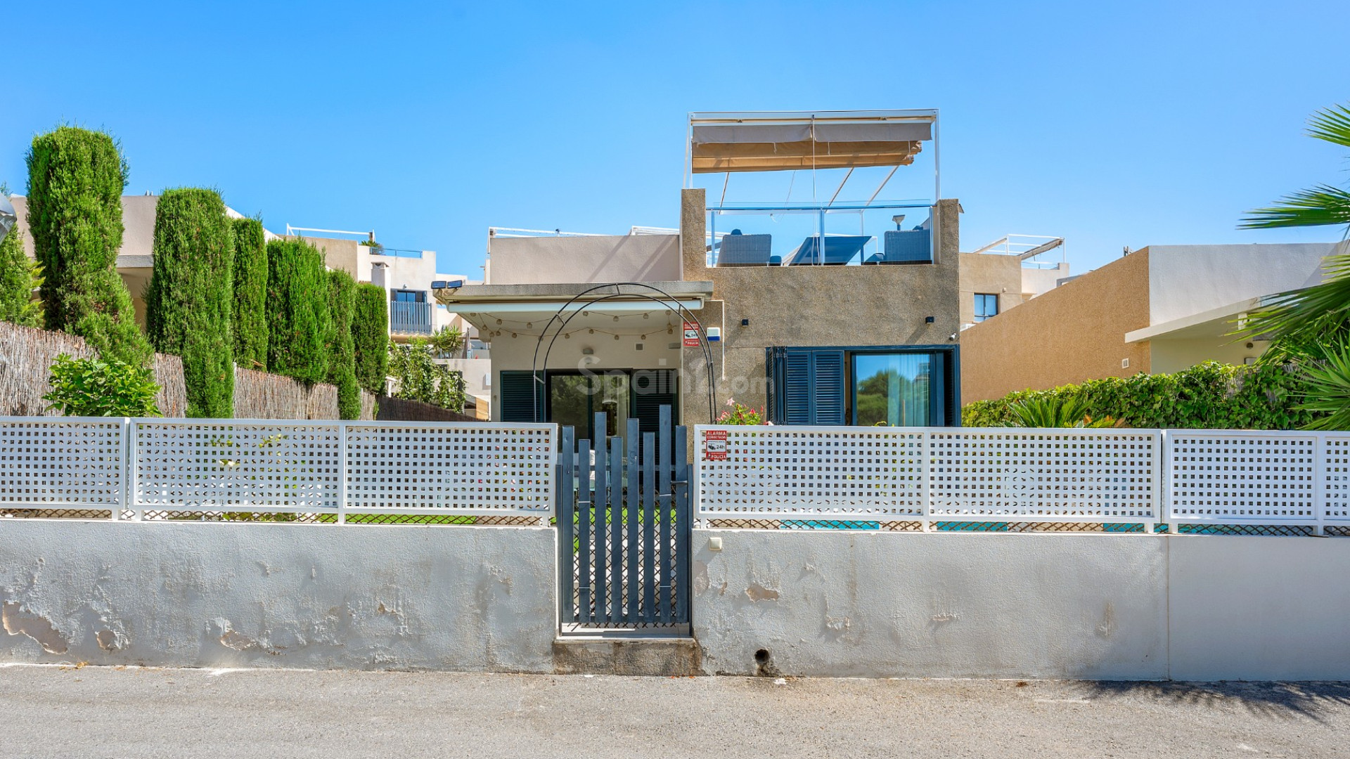 Resale - Villa -
Orihuela Costa - La Zenia