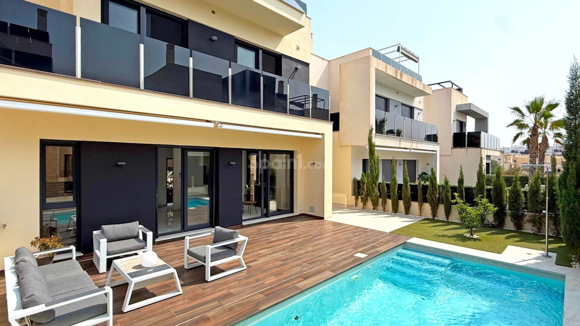 Resale - Villa -
Orihuela Costa - Lomas de Cabo Roig