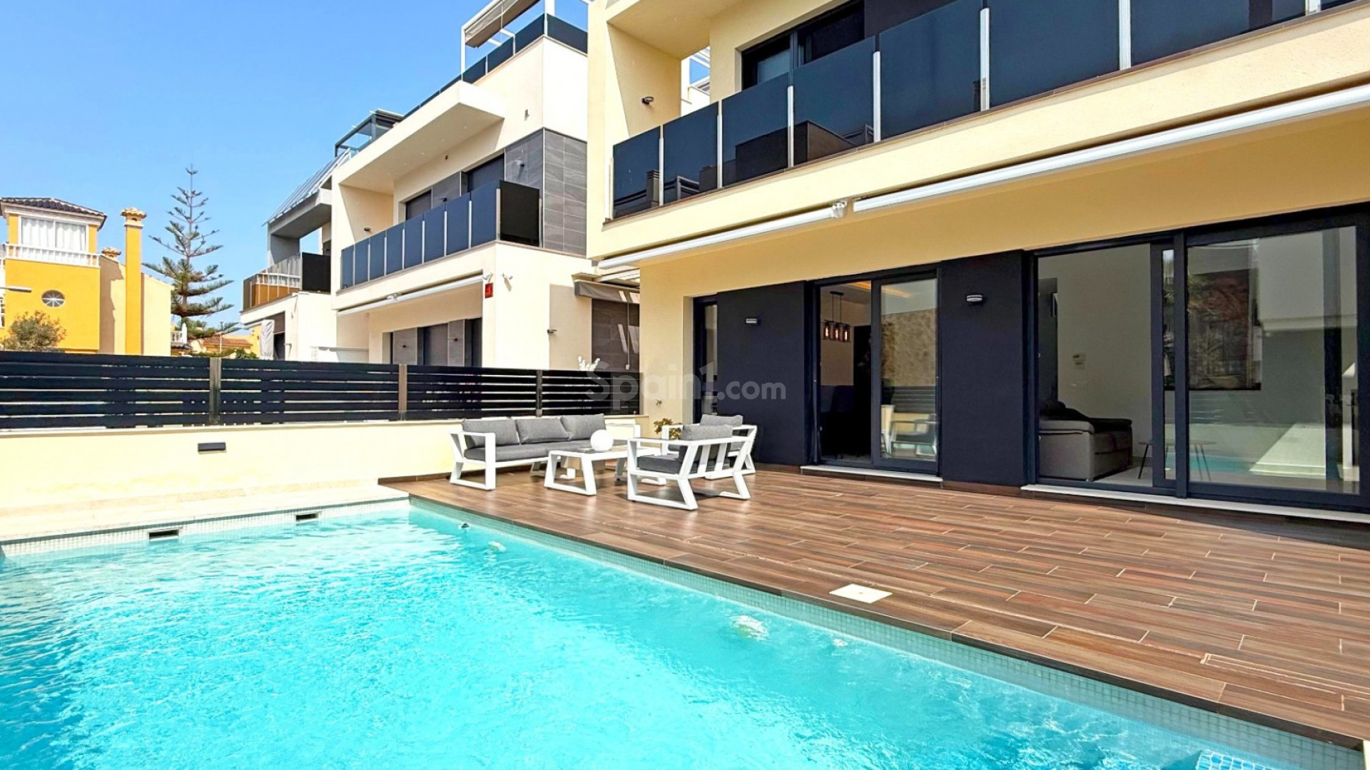 Resale - Villa -
Orihuela Costa - Lomas de Cabo Roig