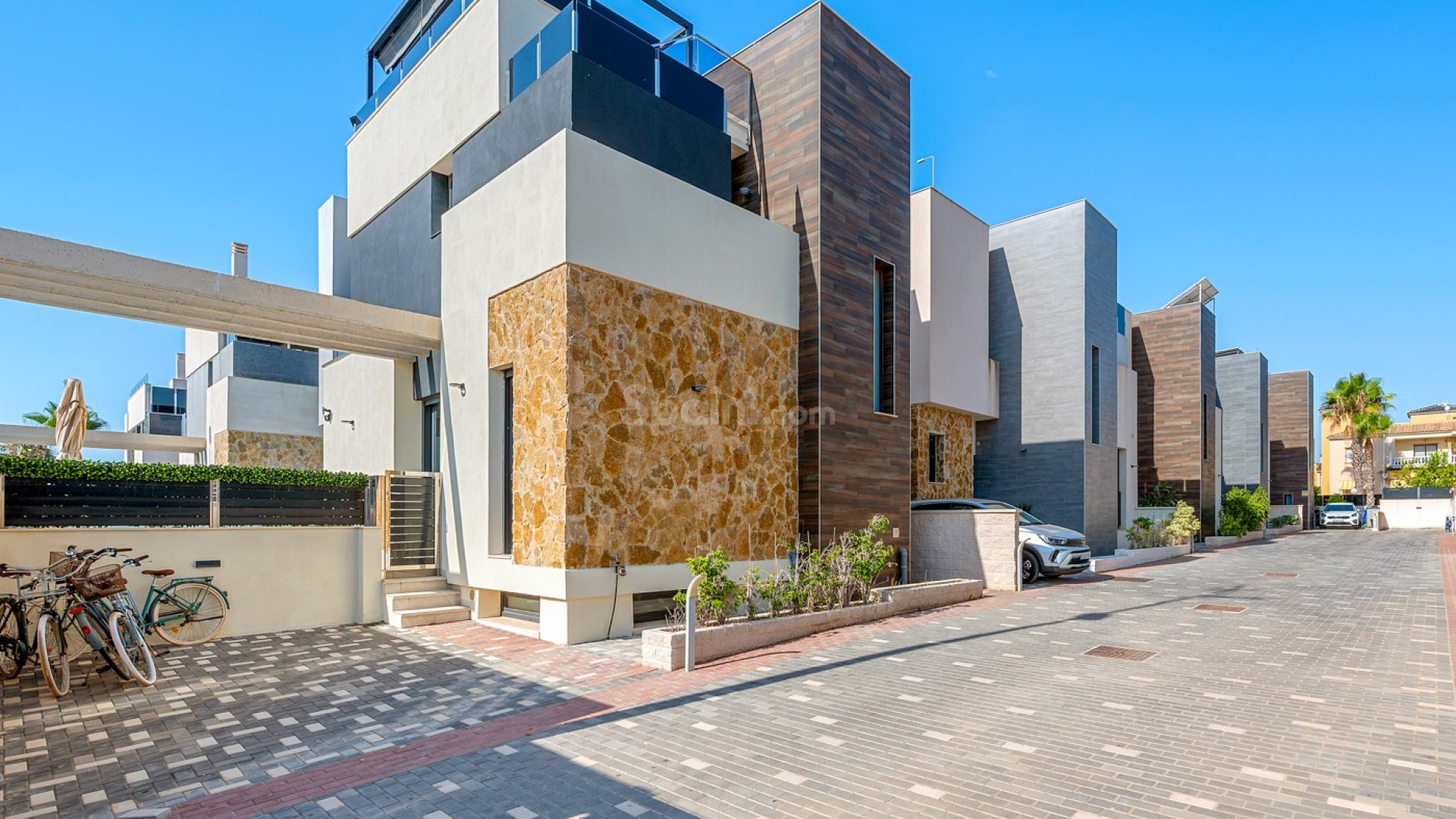 Resale - Villa -
Orihuela Costa - Lomas de Cabo Roig