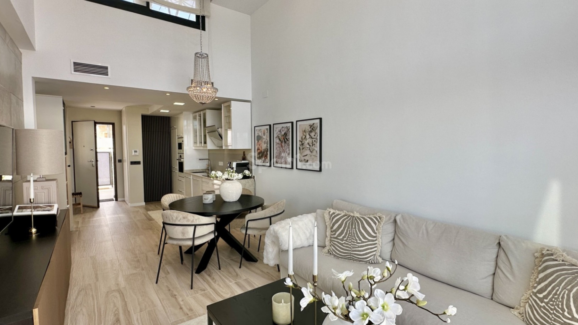 Resale - Villa -
Orihuela Costa - Lomas de Cabo Roig