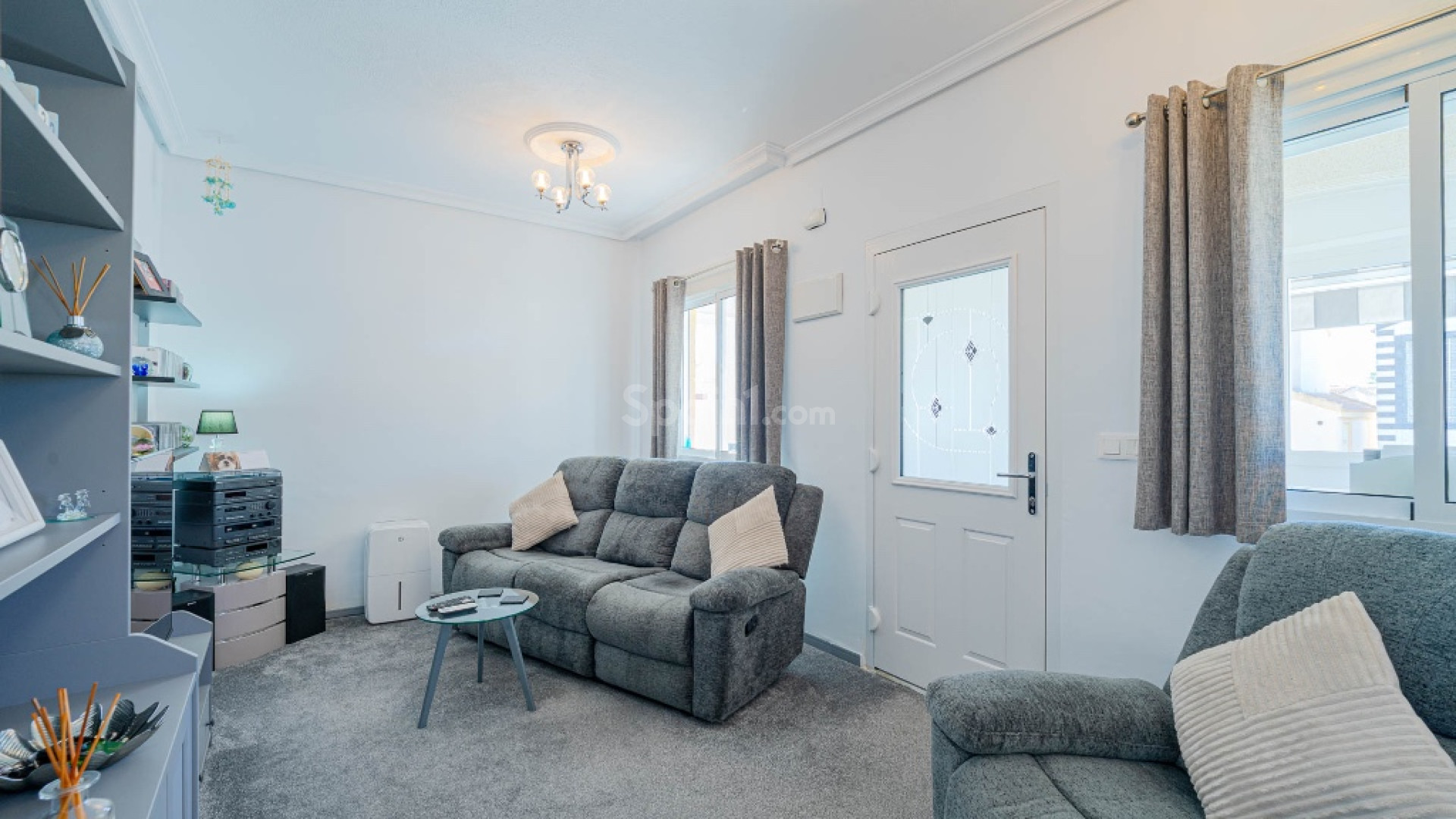 Resale - Villa -
Orihuela Costa - Los Altos