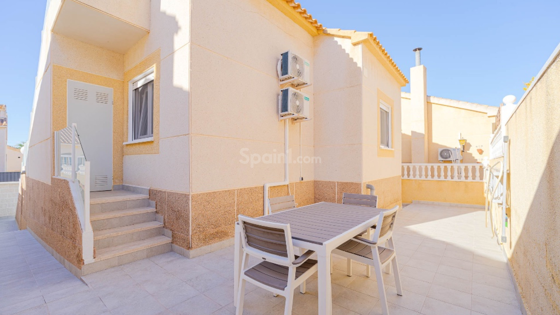 Resale - Villa -
Orihuela Costa - Los Altos
