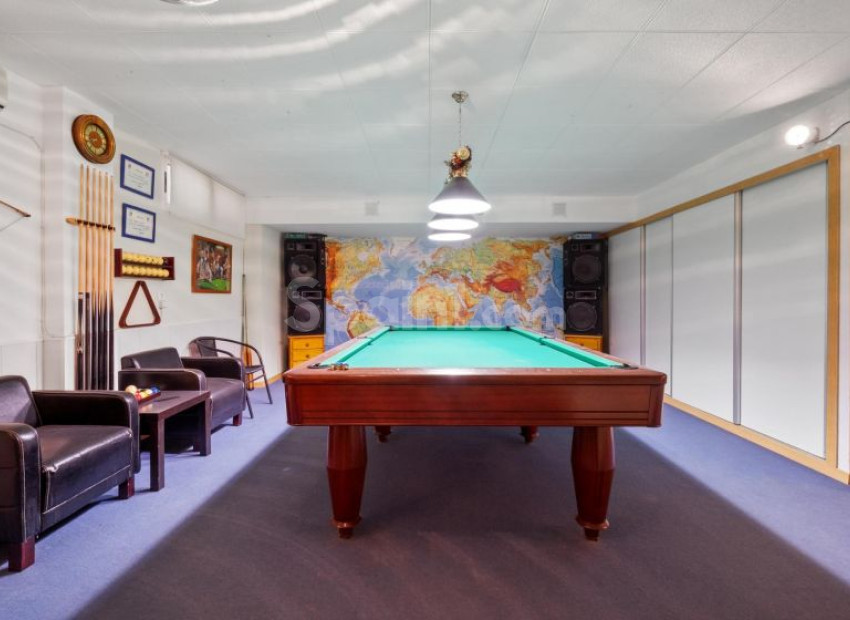 Resale - Villa -
Orihuela Costa - Los Altos