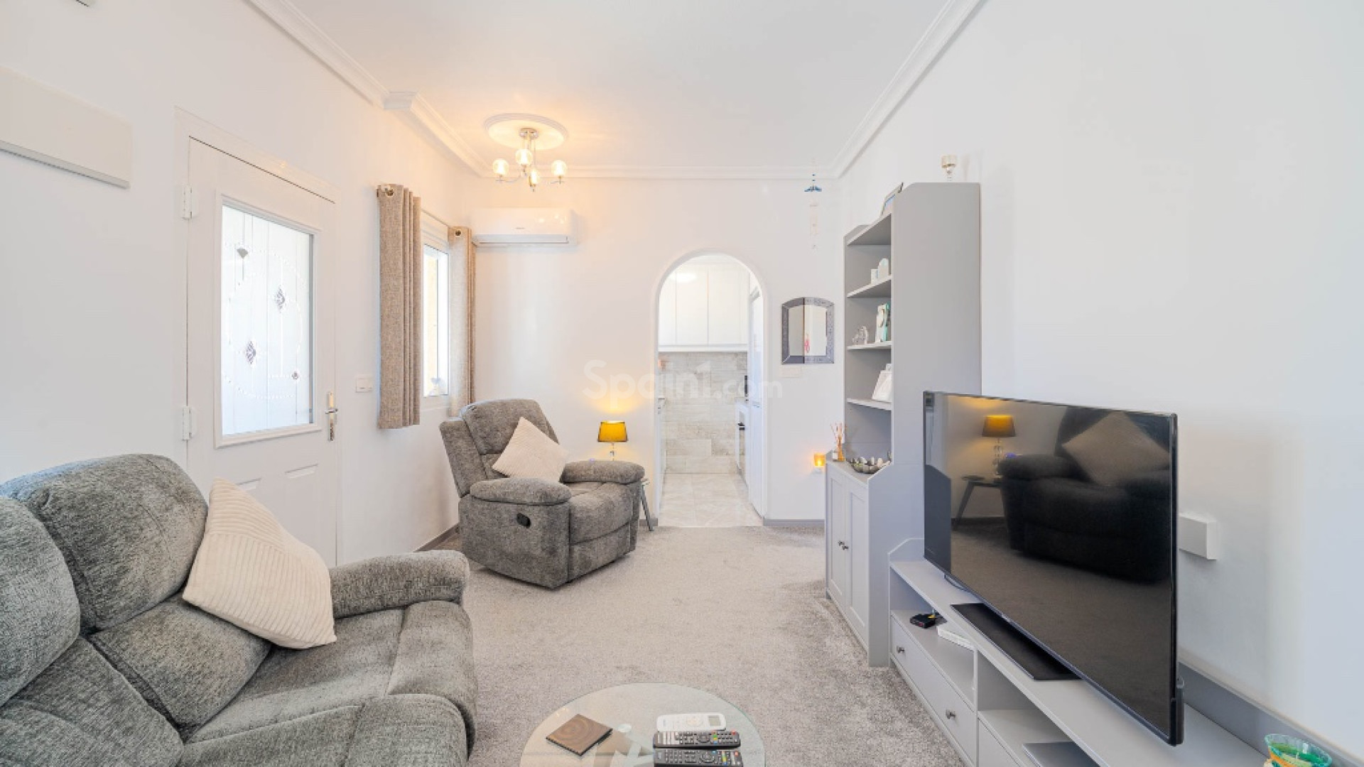 Resale - Villa -
Orihuela Costa - Los Altos