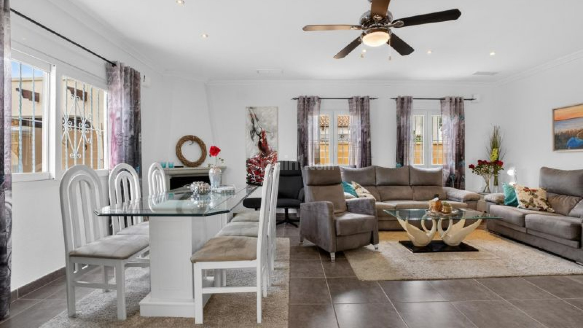 Resale - Villa -
Orihuela Costa - Los Altos