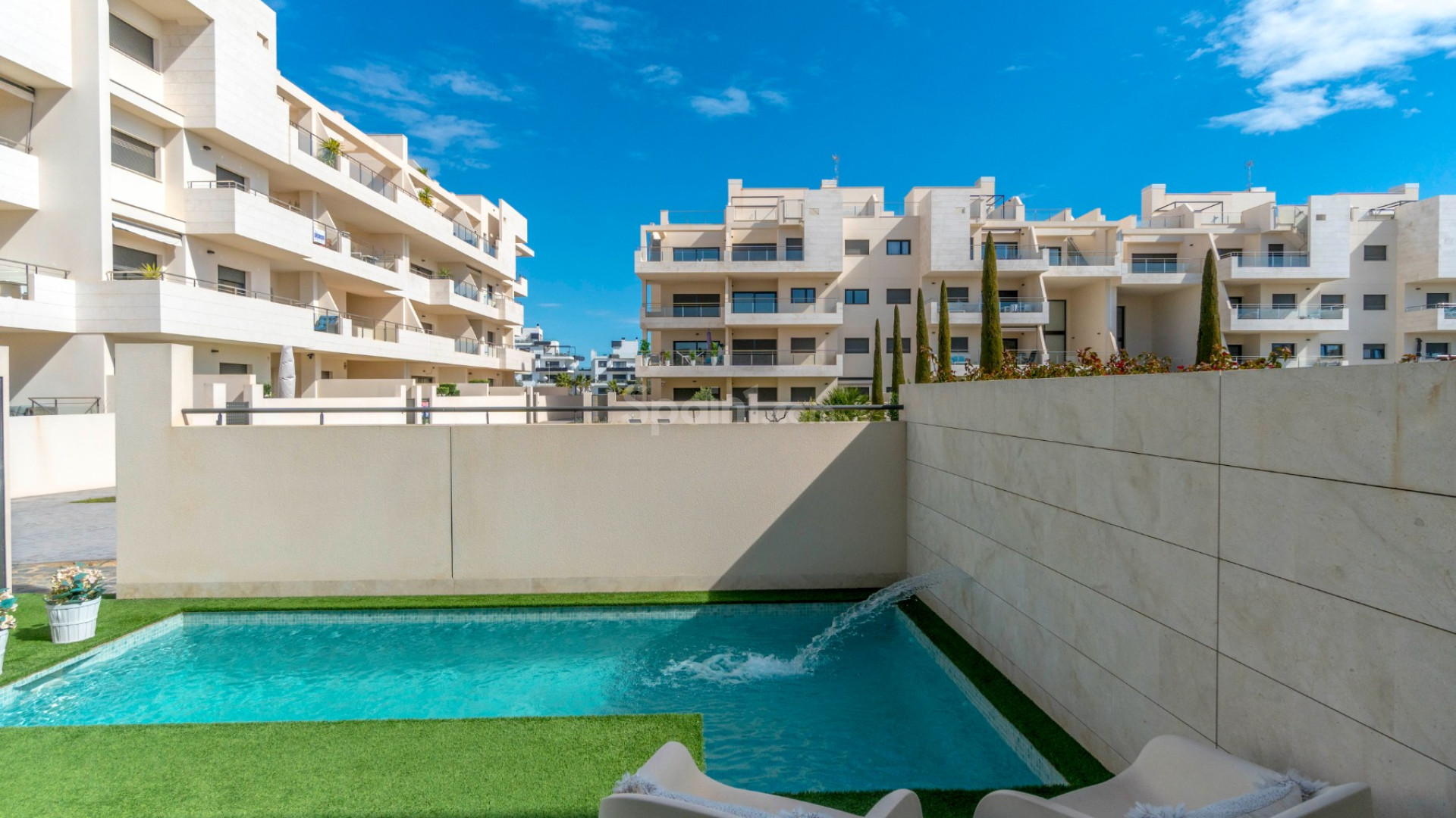 Resale - Villa -
Orihuela Costa - Los Dolses