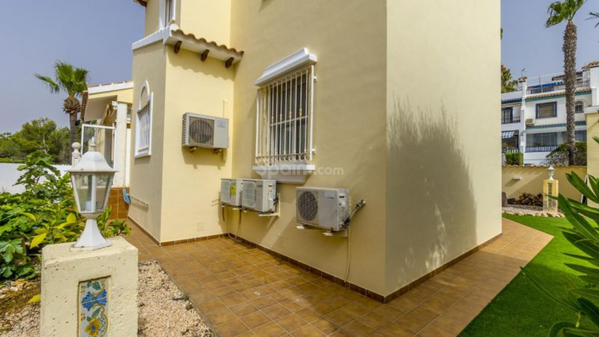 Resale - Villa -
Orihuela Costa - Los Dolses