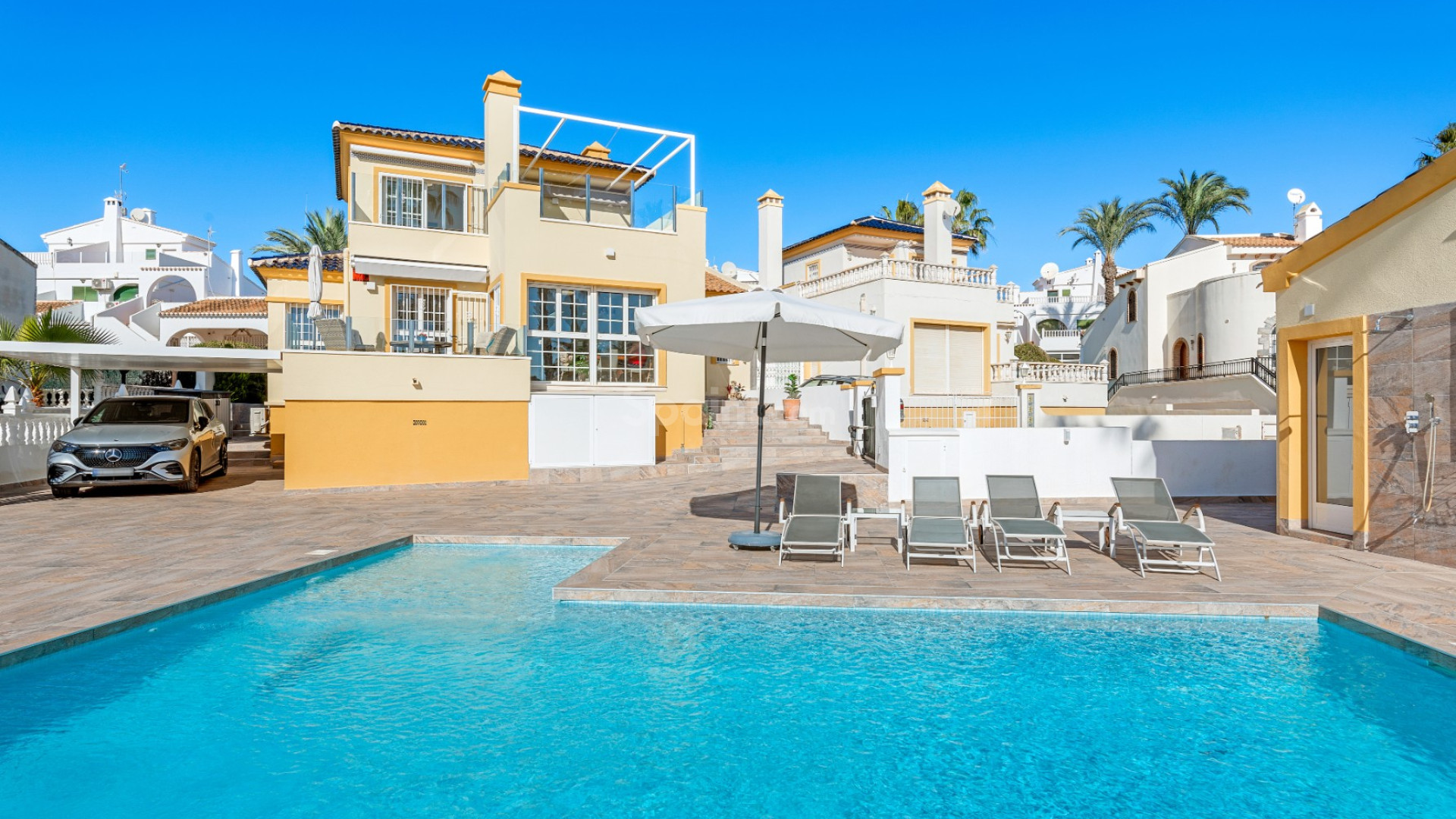 Resale - Villa -
Orihuela Costa - Los Dolses