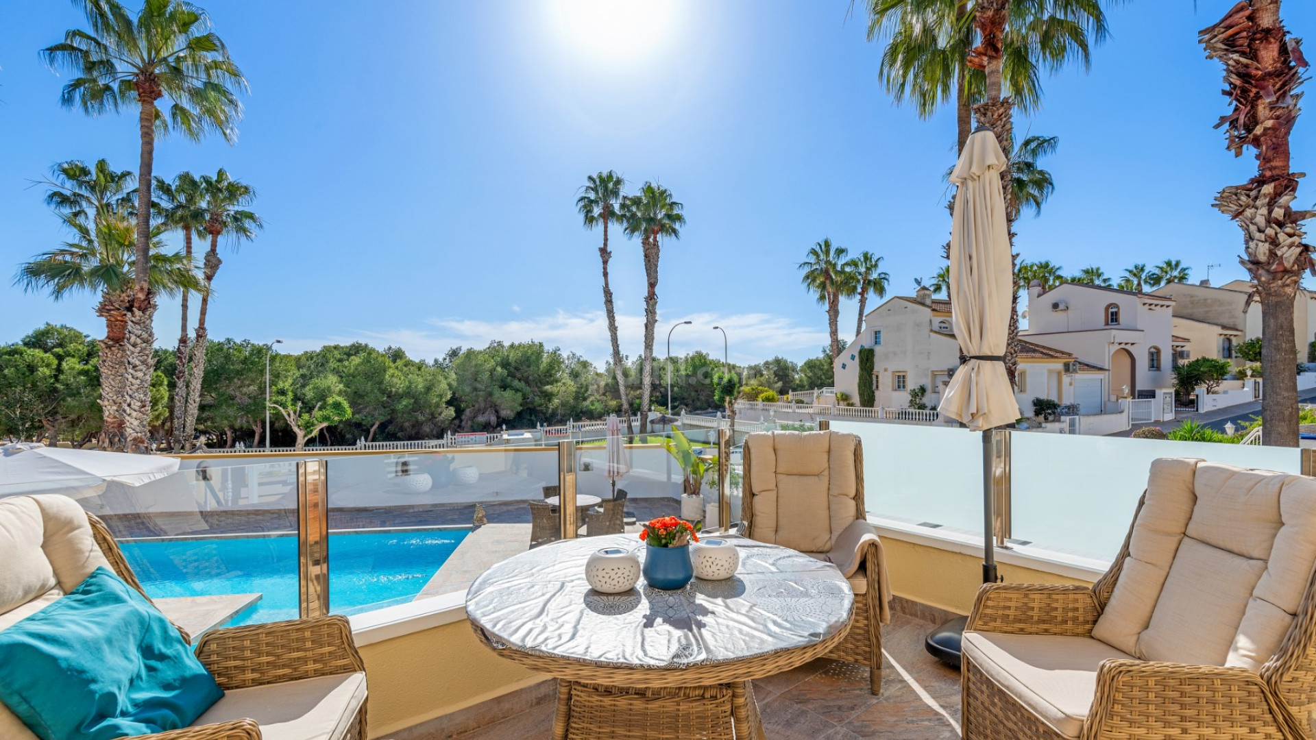 Resale - Villa -
Orihuela Costa - Los Dolses