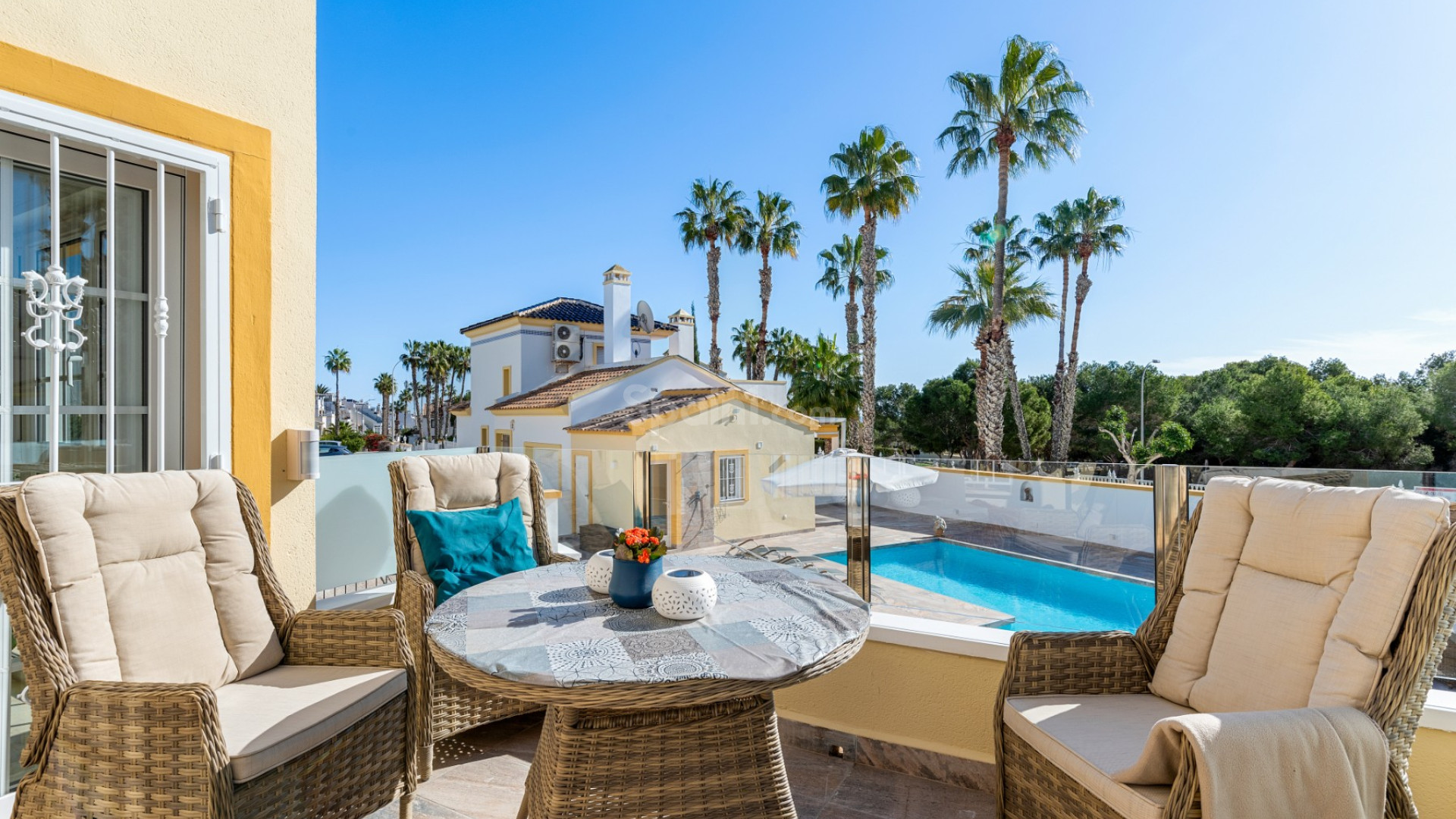 Resale - Villa -
Orihuela Costa - Los Dolses