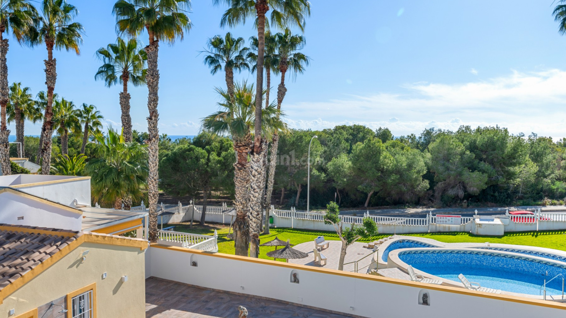 Resale - Villa -
Orihuela Costa - Los Dolses