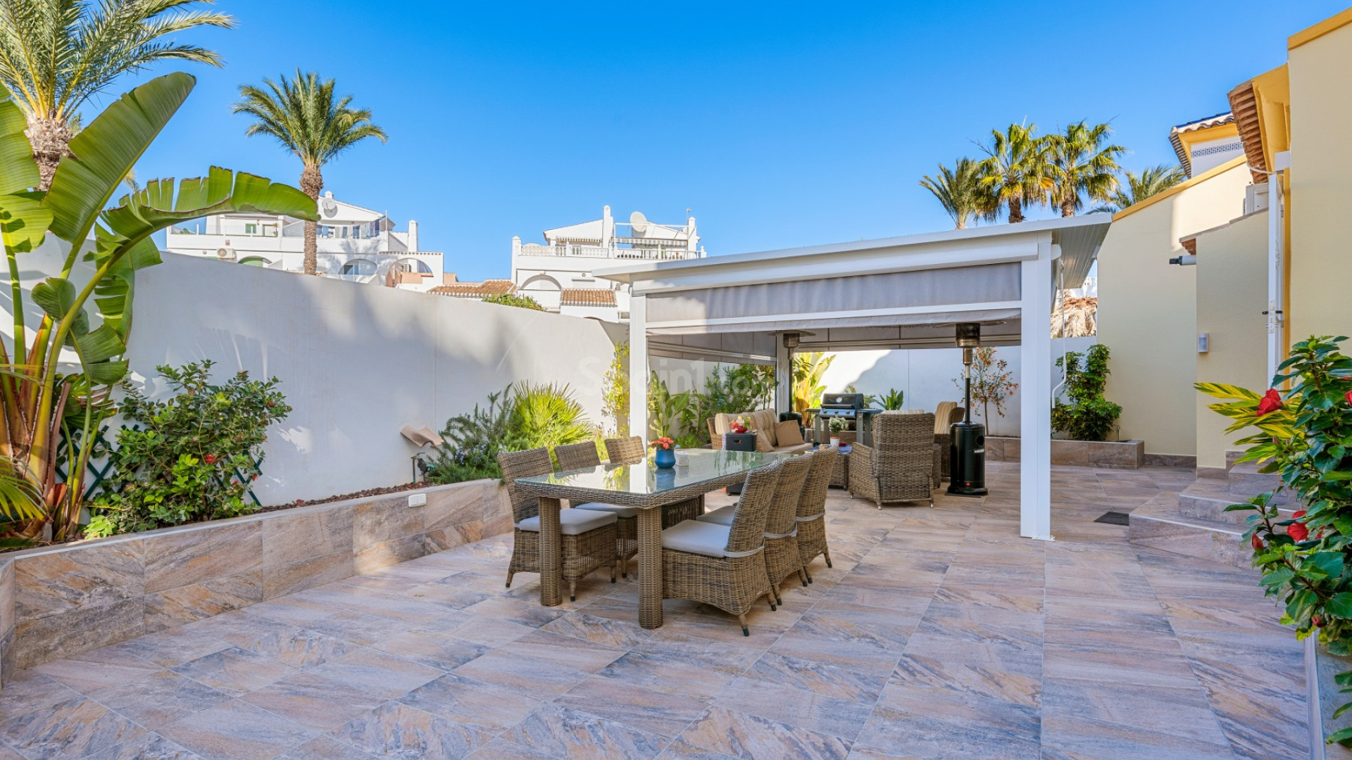 Resale - Villa -
Orihuela Costa - Los Dolses