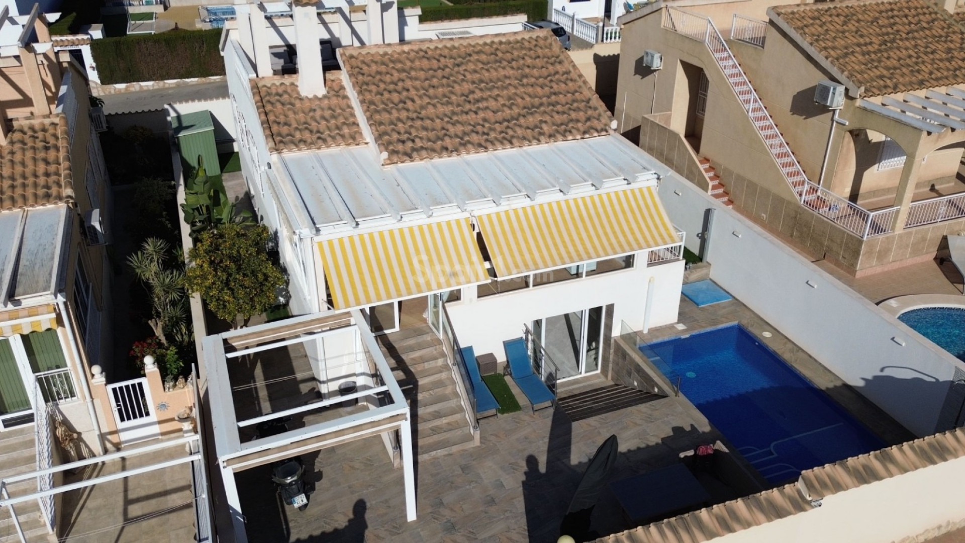 Resale - Villa -
Orihuela Costa - Los Dolses