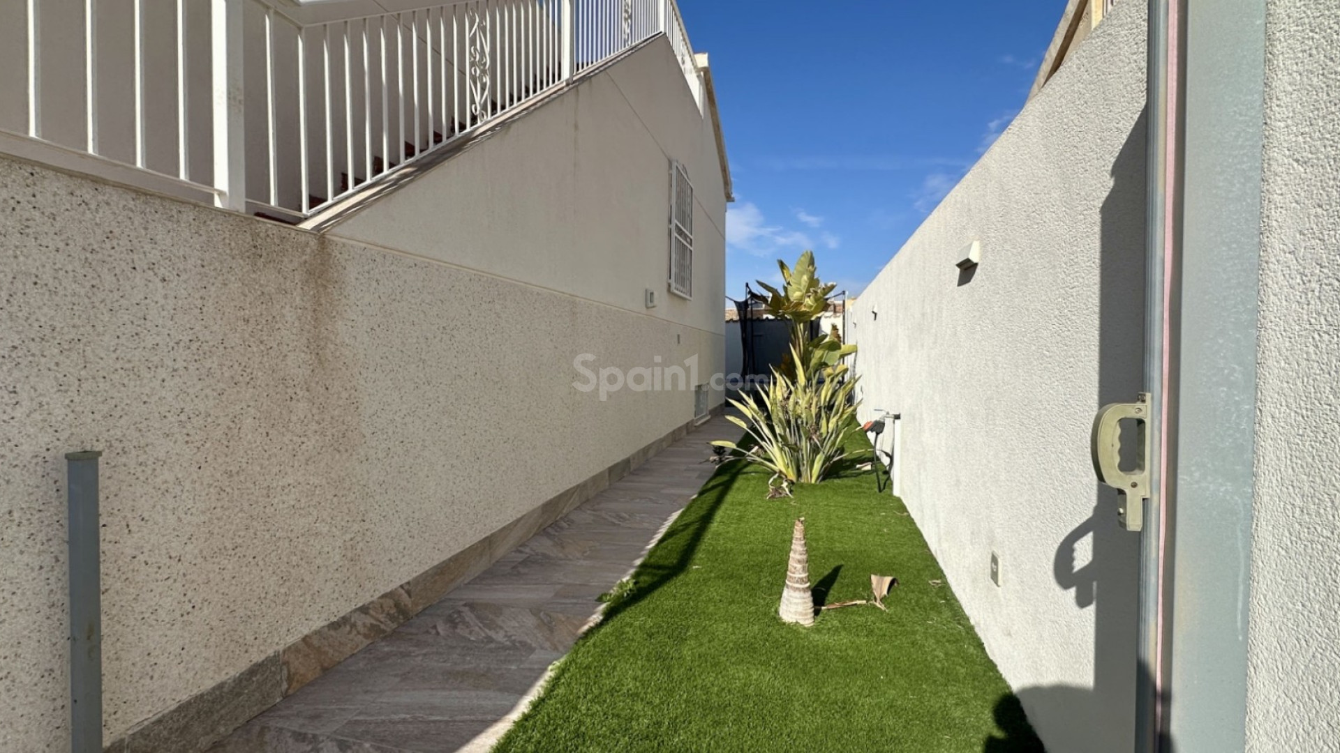 Resale - Villa -
Orihuela Costa - Los Dolses