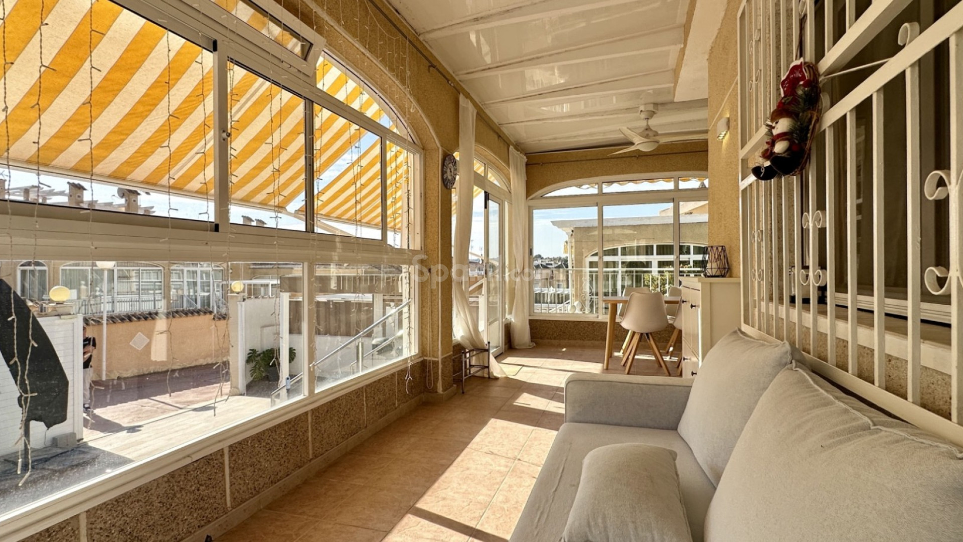 Resale - Villa -
Orihuela Costa - Los Dolses