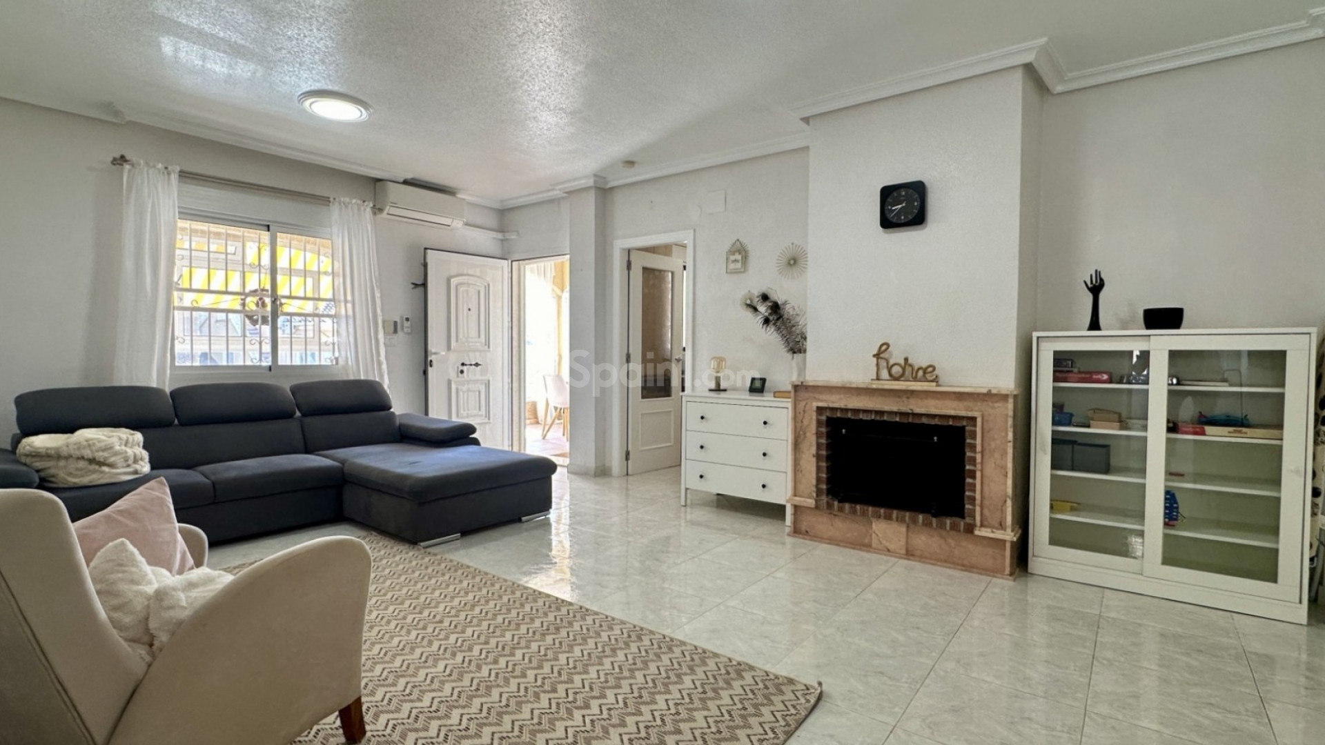 Resale - Villa -
Orihuela Costa - Los Dolses