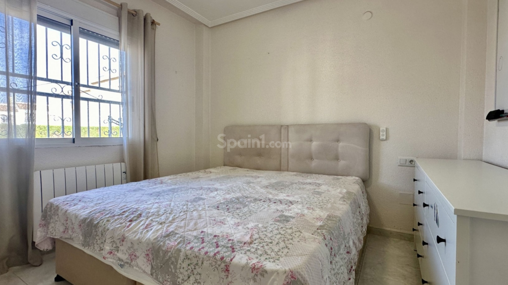 Resale - Villa -
Orihuela Costa - Los Dolses