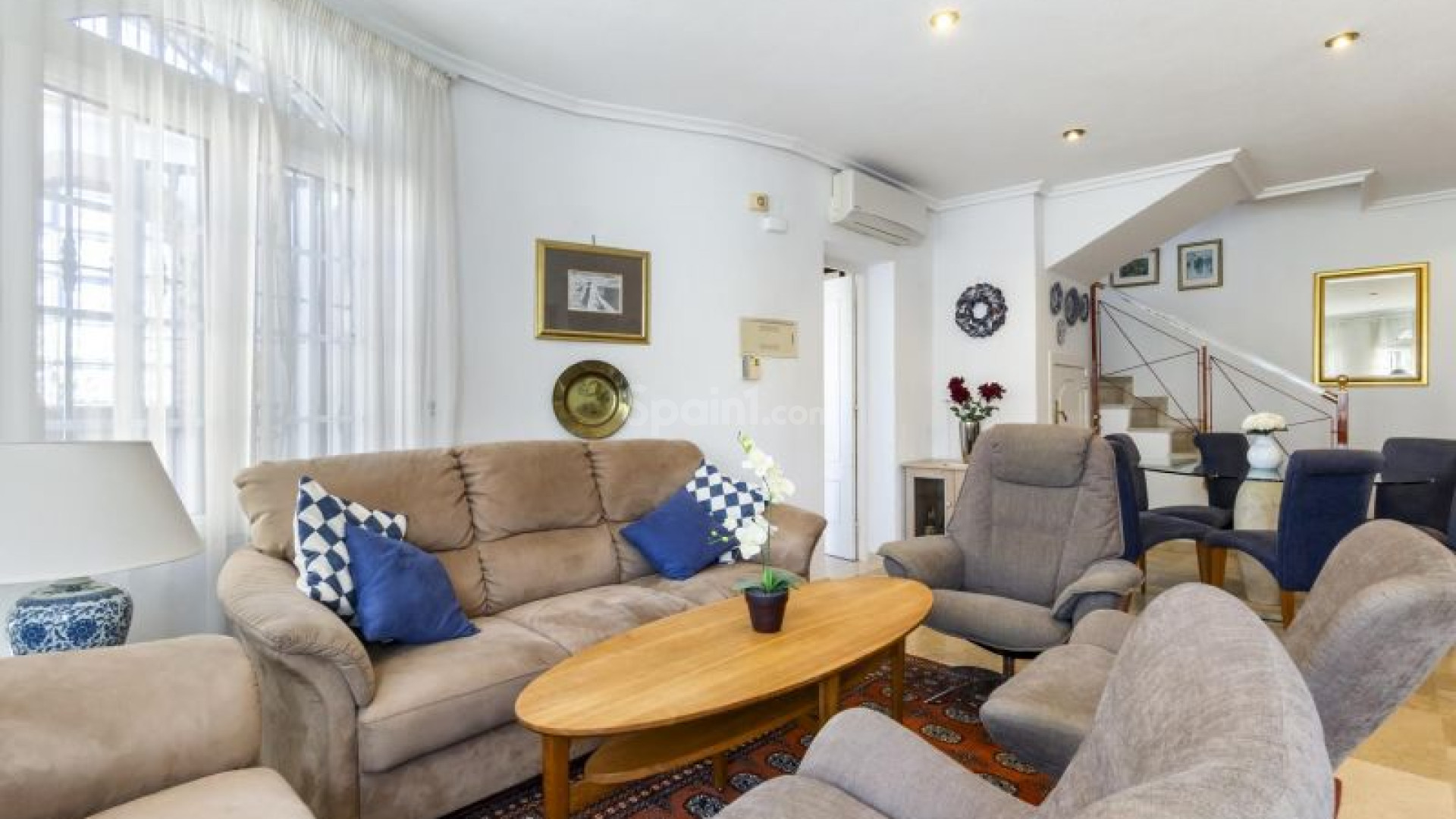 Resale - Villa -
Orihuela Costa - Los Dolses