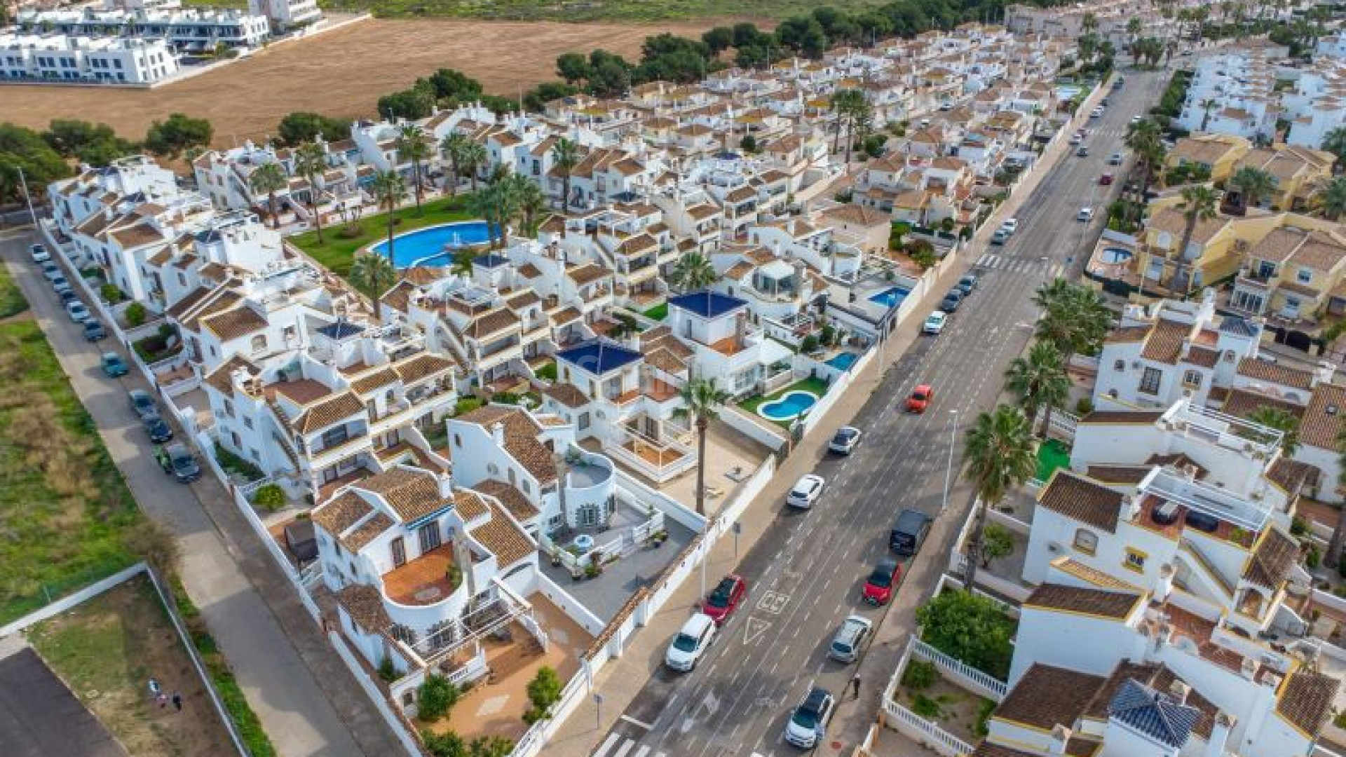 Resale - Villa -
Orihuela Costa - Los Dolses