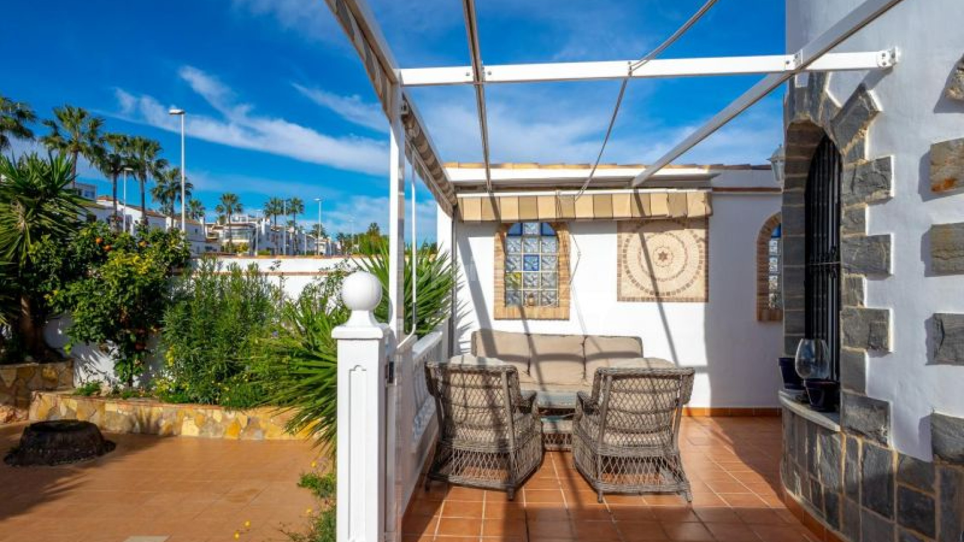 Resale - Villa -
Orihuela Costa - Los Dolses