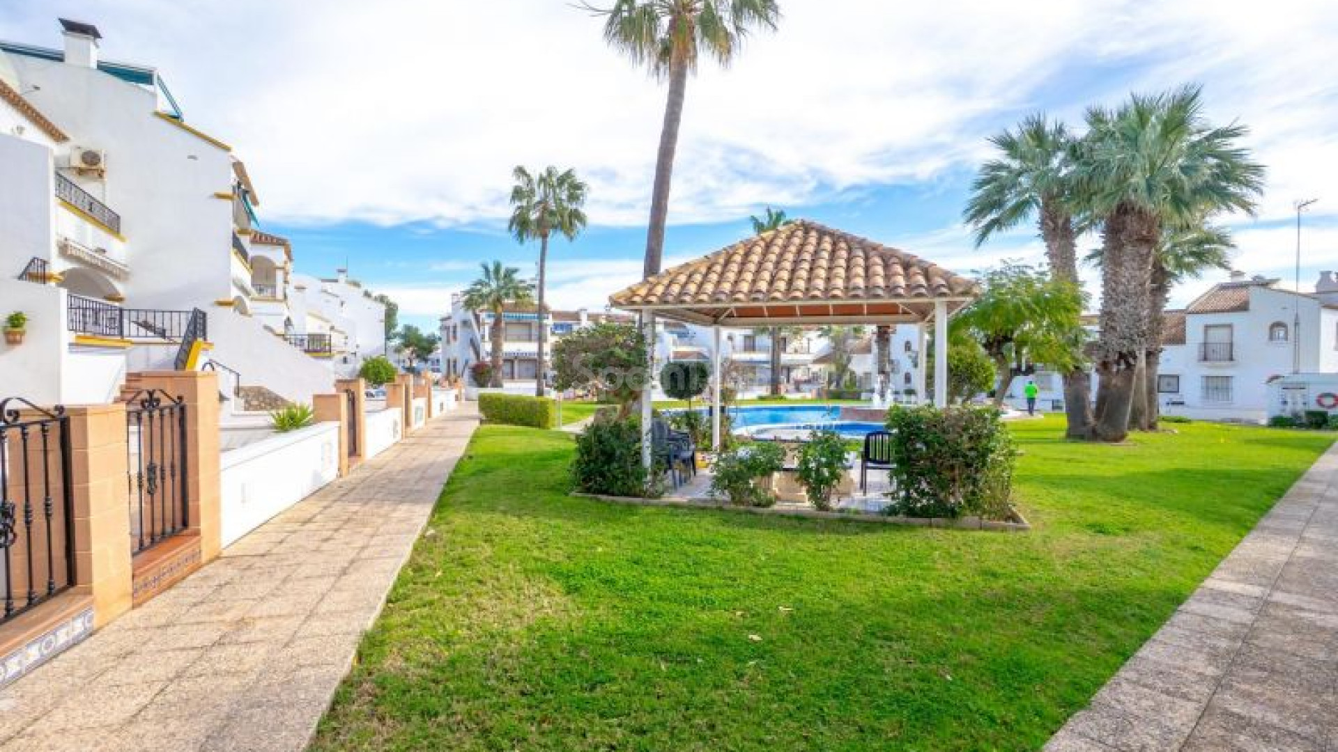 Resale - Villa -
Orihuela Costa - Los Dolses