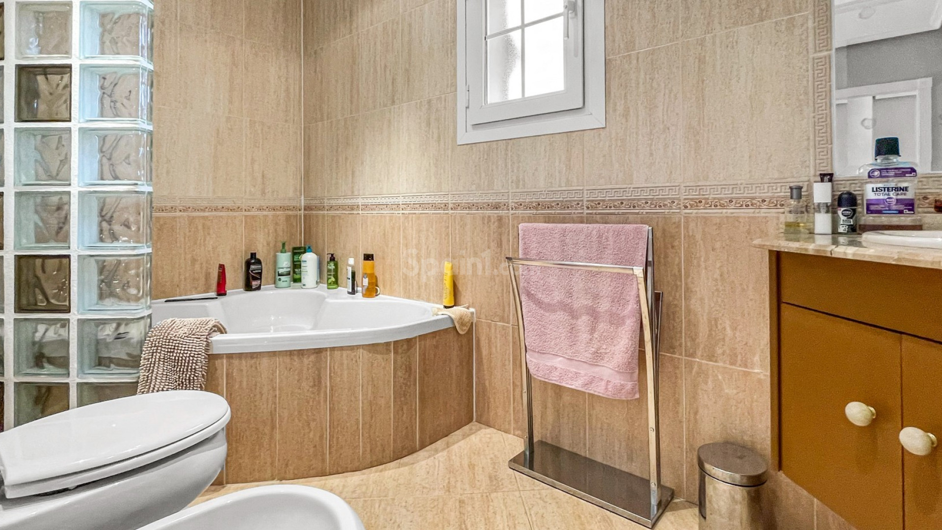 Resale - Villa -
Orihuela Costa - Los Dolses