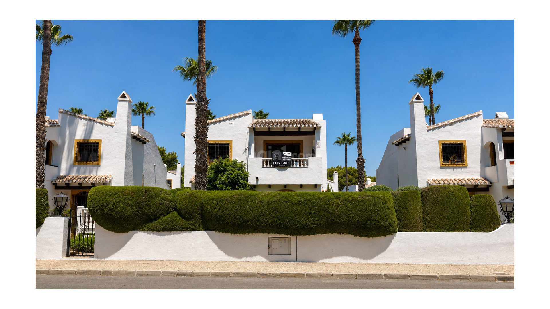 Resale - Villa -
Orihuela Costa - Los Dolses
