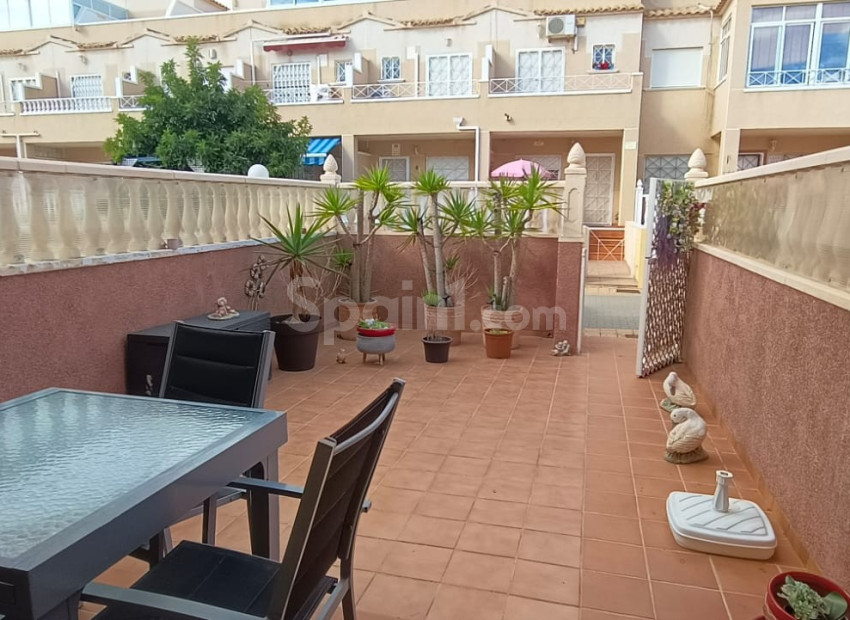 Resale - Villa -
ORIHUELA COSTA - Orihuela Costa