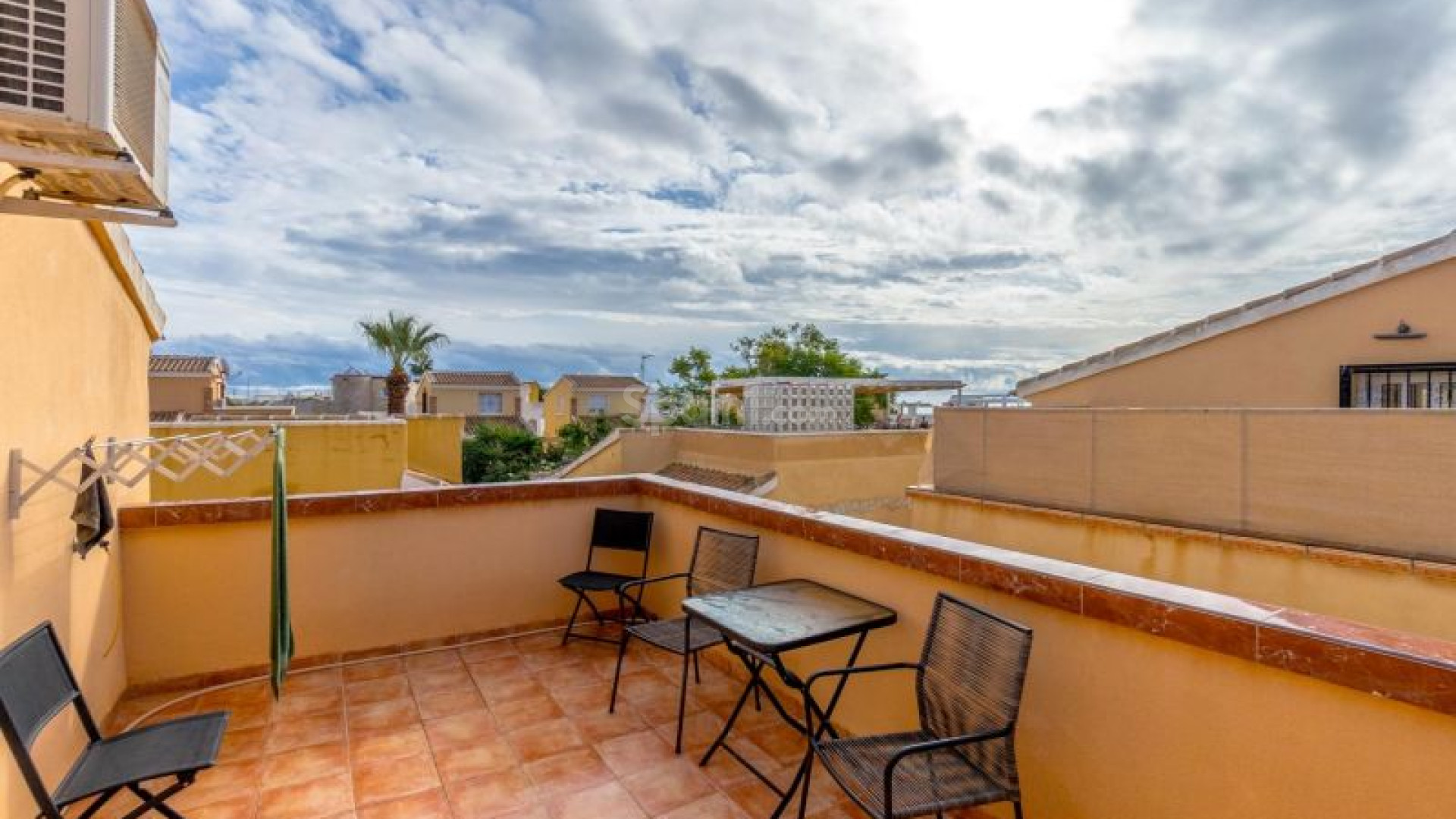 Resale - Villa -
Orihuela Costa - Playa Flamenca