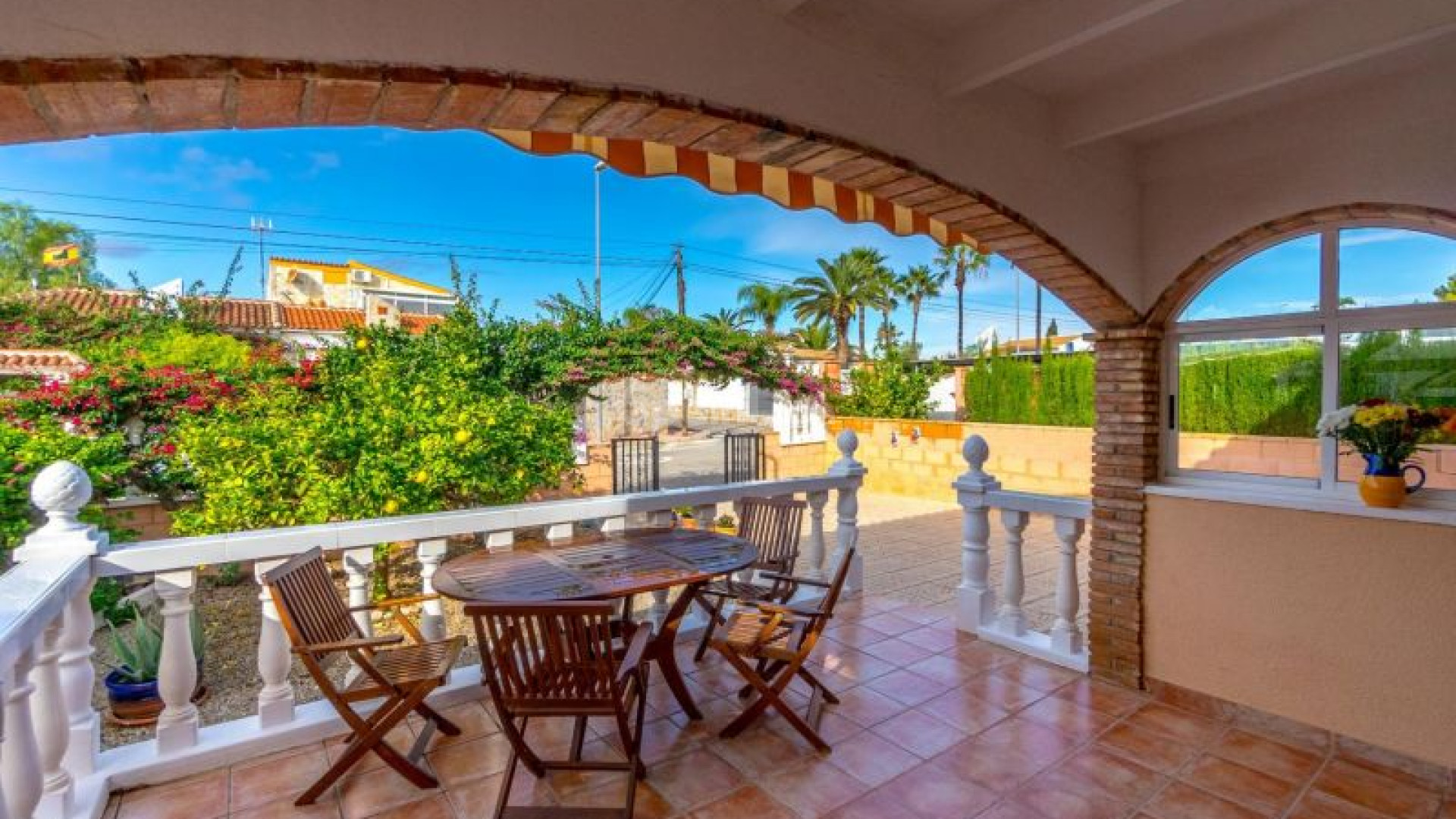 Resale - Villa -
Orihuela Costa - Playa Flamenca