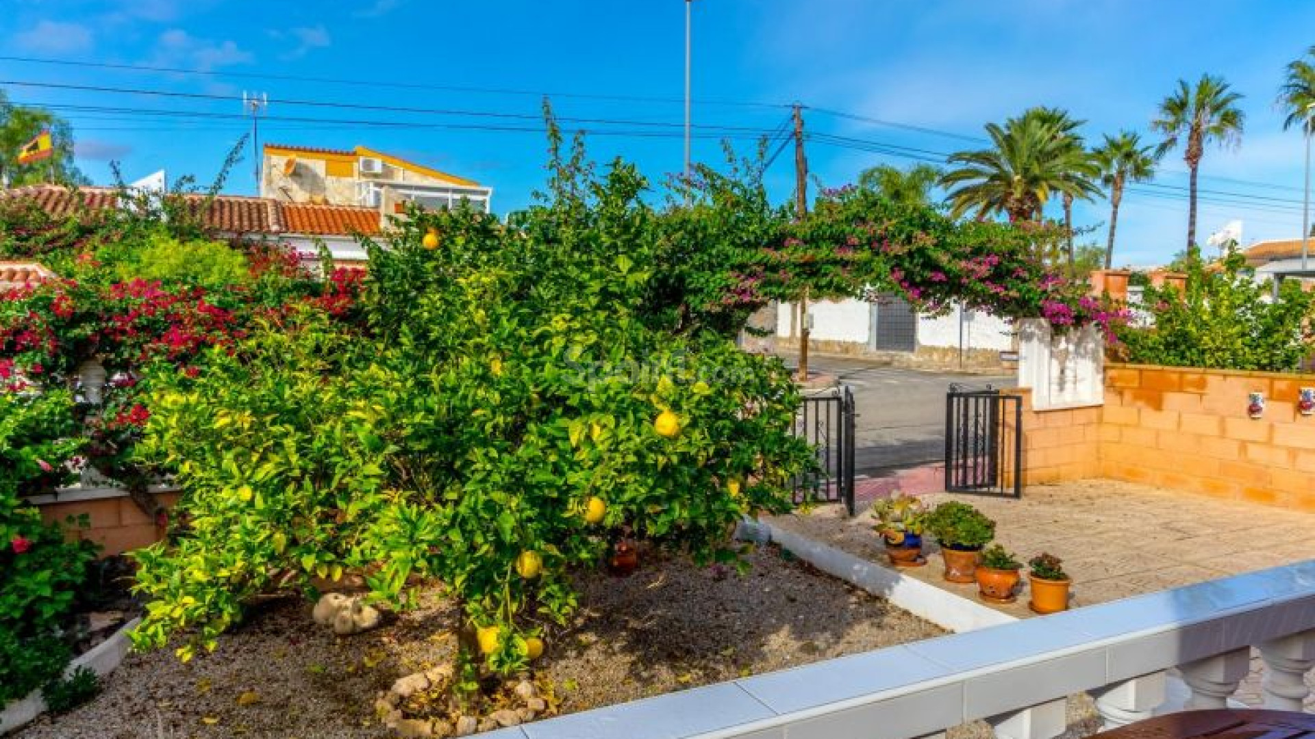 Resale - Villa -
Orihuela Costa - Playa Flamenca