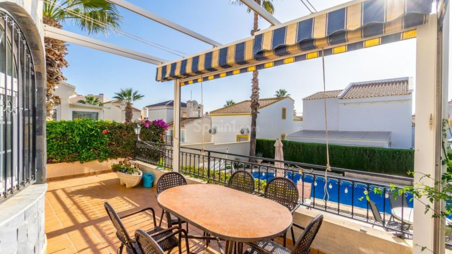 Resale - Villa -
Orihuela Costa - Playa Flamenca