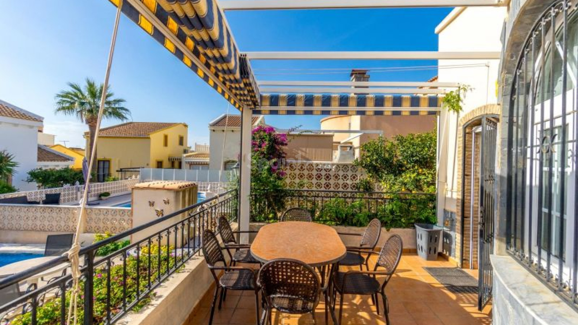 Resale - Villa -
Orihuela Costa - Playa Flamenca