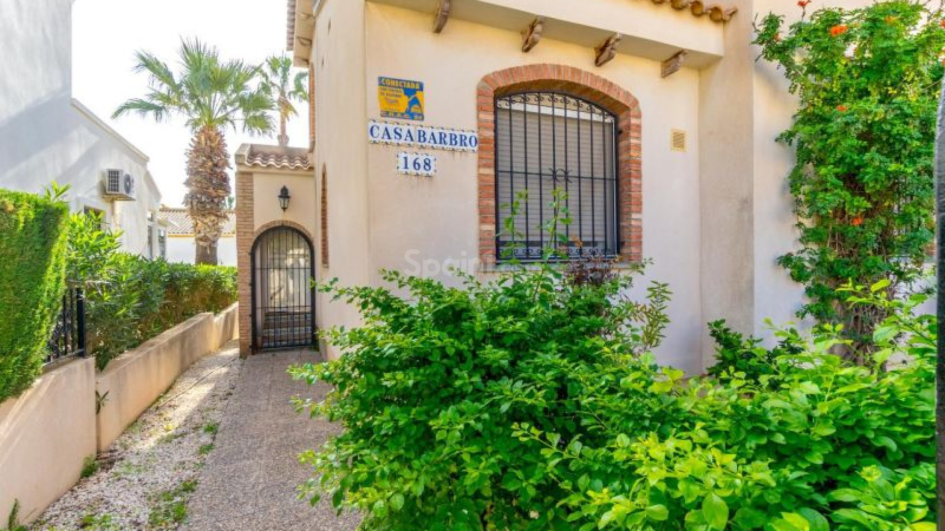 Resale - Villa -
Orihuela Costa - Playa Flamenca