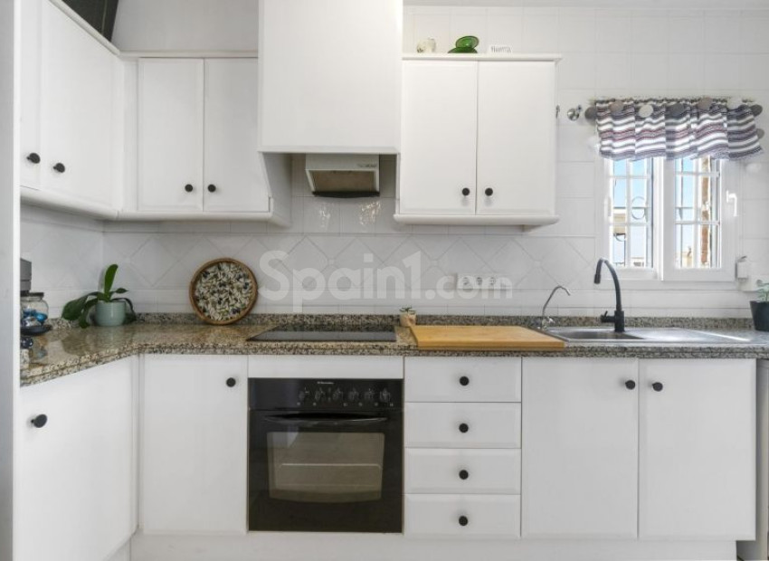 Resale - Villa -
Orihuela Costa - Playa Flamenca