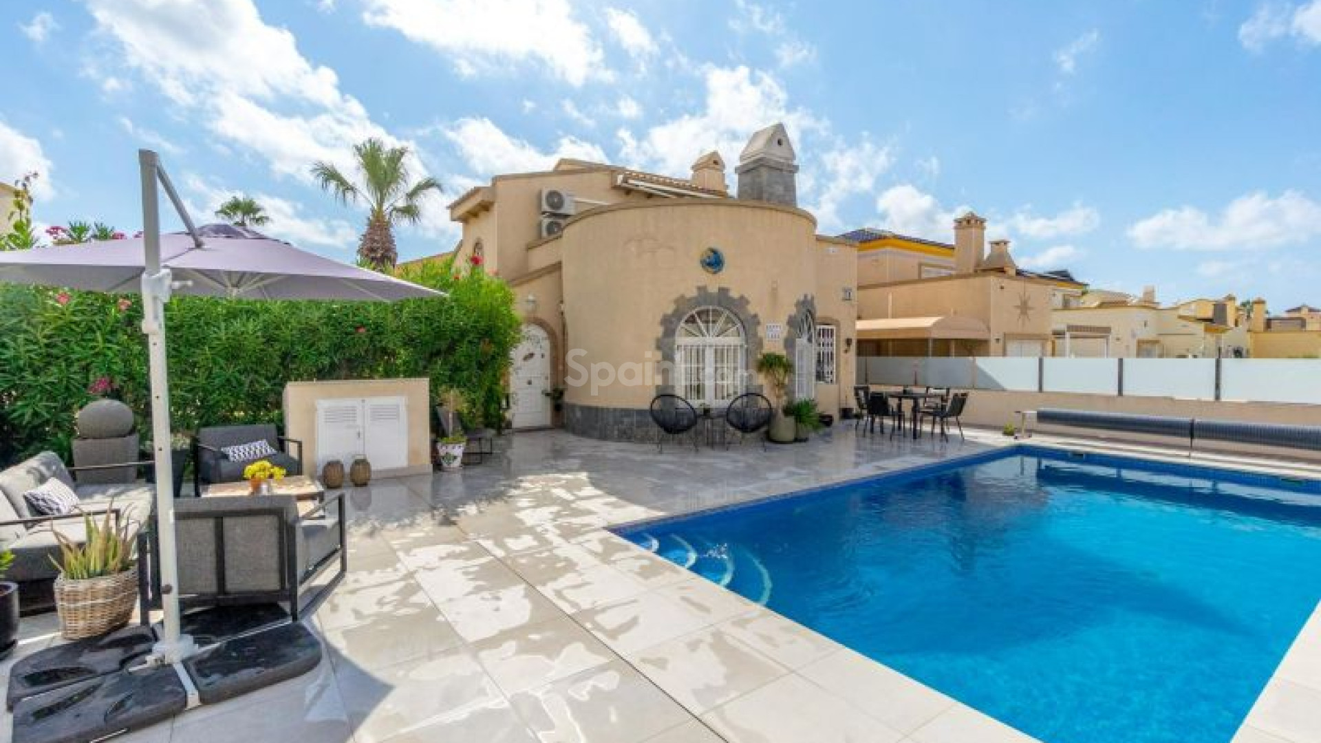 Resale - Villa -
Orihuela Costa - Playa Flamenca